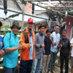 Gambar tim kaji tindak bersama Pemuda-Pemudi Desa Benteng